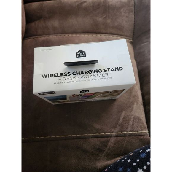 Urban Outfitters Wireless Charger Stand Organizer - Picture 4 of 4
